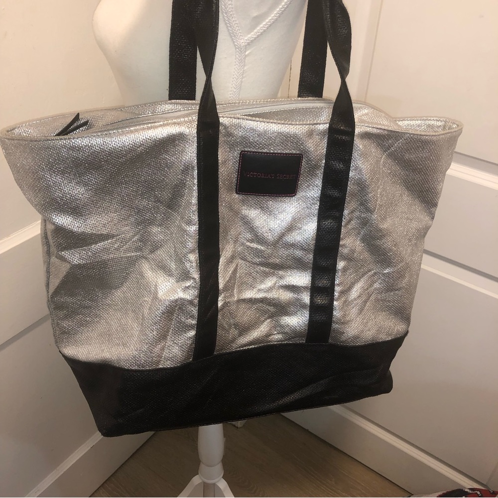 Victoria’s Secret ladies tote overnight bag purse